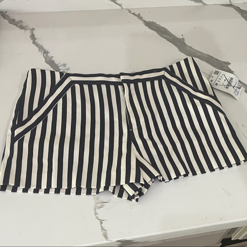 Zara Striped Blue and Cream Shorts